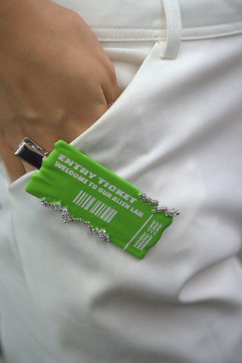 Alien Lab Ticket Multi Clip
